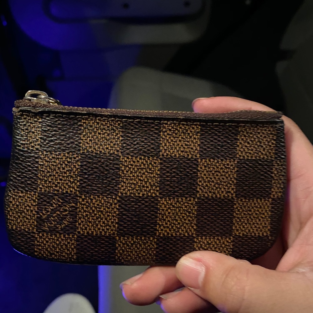 Meet your Posher, Larytha